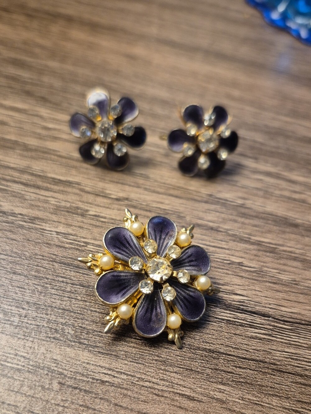 Vintage Floral Purple Enamel & Pearl Brooch with Matching Earrings